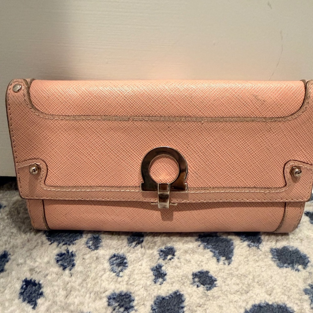 Vintage Pink Salvatore Ferragamo Gancini continental leather wallet